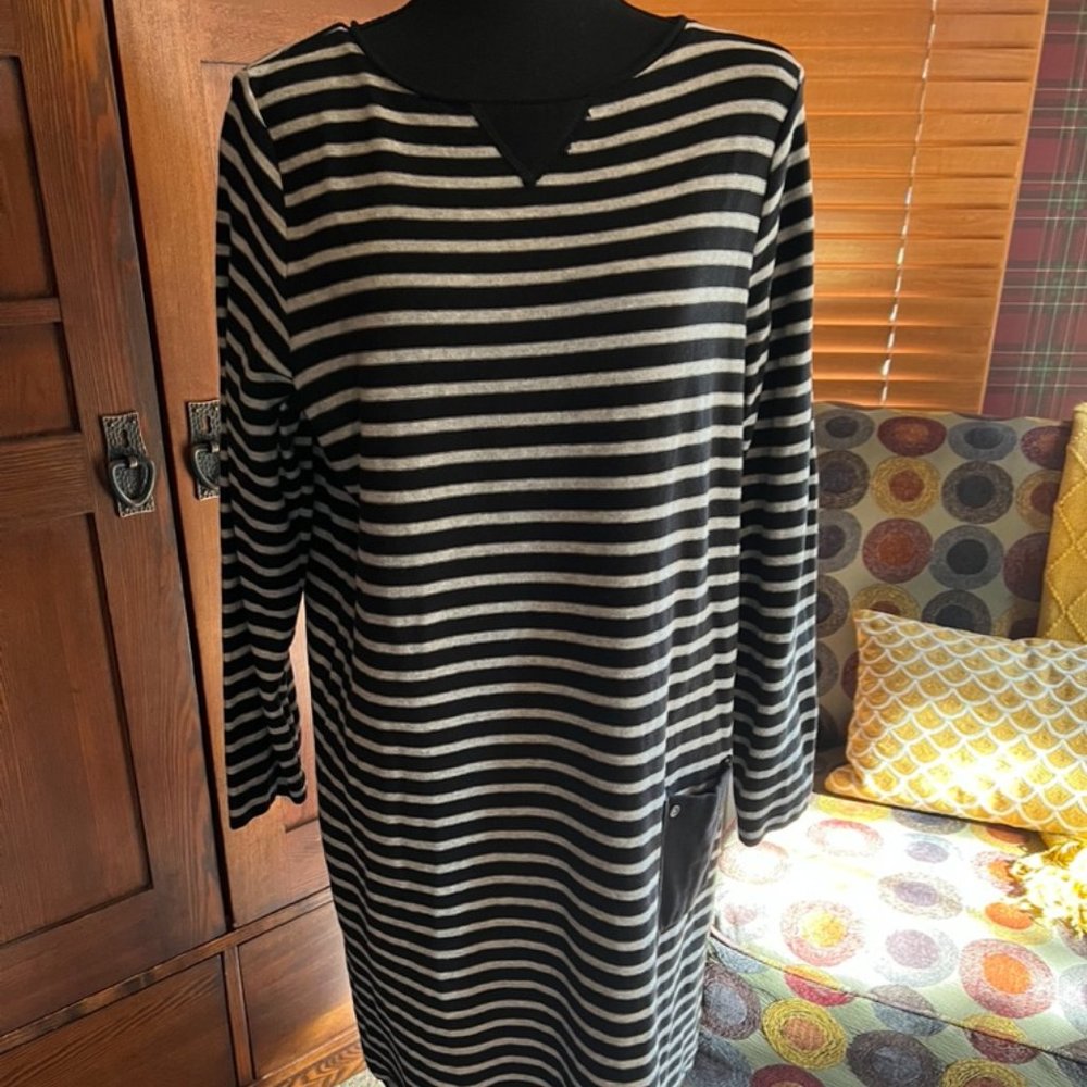 J. Jill Black and Gray Striped Dress Size Large